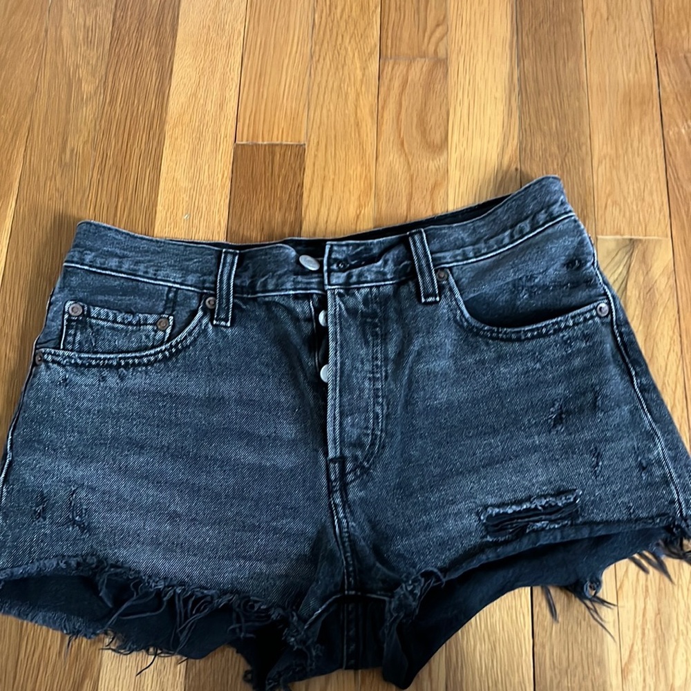 VINTAGE LEVI 501 SHORT